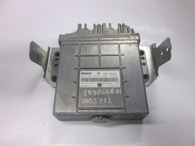 Chrysler Voyager / Town & Country Engine Control Unit / module (ECU) CHRYSLER VOYAGER (GS) (1995-2001) Engine Contro...