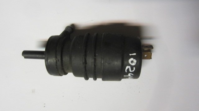 Volkswagen LT Washer pump Windscreen VW LT 28-46 II (1996-2006) Washer pump Windscre...