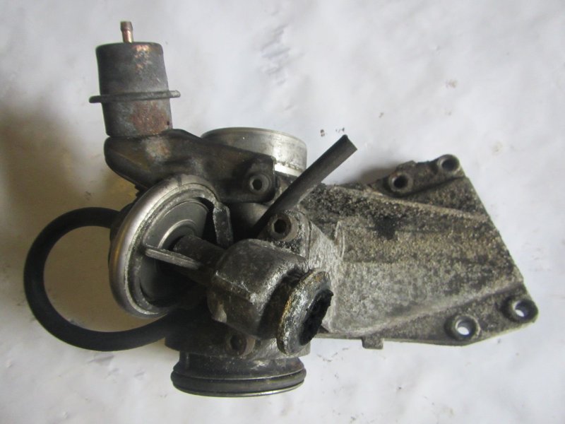 Mercedes-Benz 200 - 500 / E (W124) Throttle body MERCEDES-BENZ E-CLASS (W210) (1995-2003) Thrott...