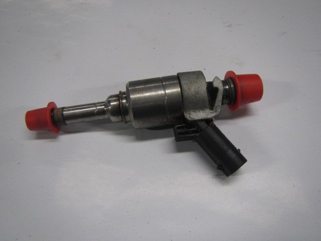 Skoda Superb (3T) Fuel Injector SKODA SUPERB (3T4, 3T5) (2008-2015) Fuel Inject...