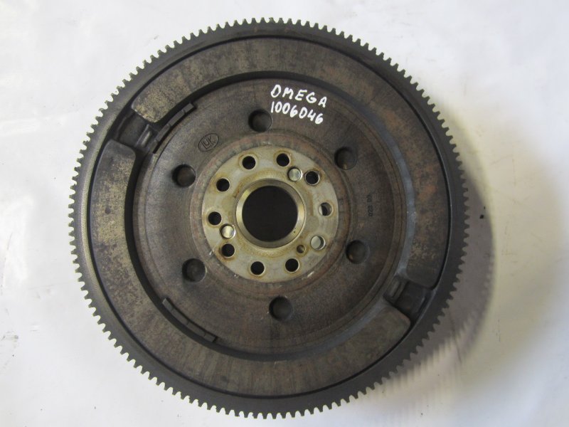 Opel Omega маховик OPEL OMEGA B (1994-2003) Flywheel 90509303

Par...