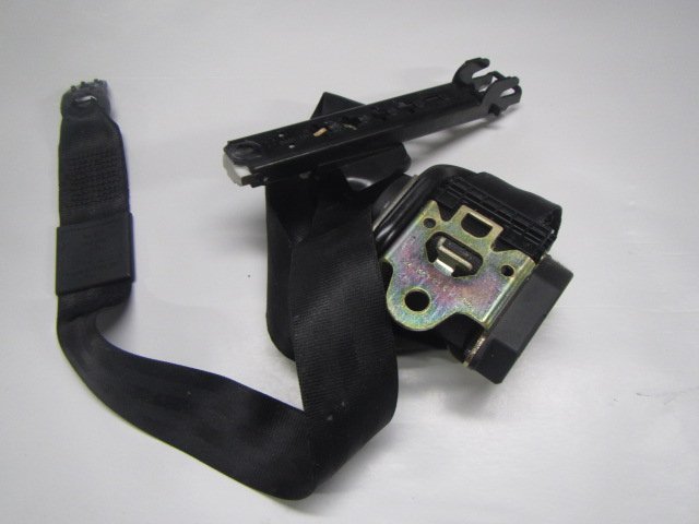 Audi A6 (C5) Seat Belt Front Left AUDI A6 / A6 ALLROAD (C5) (1997-2005) Seat Belt...