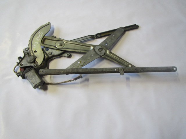 Toyota Land Cruiser 100 Window Regulator Compl. front right TOYOTA LAND CRUISER 90 (1995-2002) Window Regul...