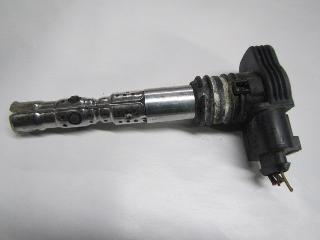 Volkswagen Passat катушка зажигания VW PASSAT B5 (3B3) (2000-2005) Ignition Coil 06...