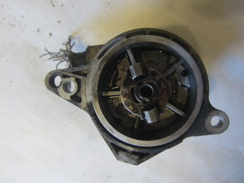 BMW 3 (E36) Vacuum Pump, engine BMW 3 (E46) (1998-2005) Vacuum Pump, engine

Ge...