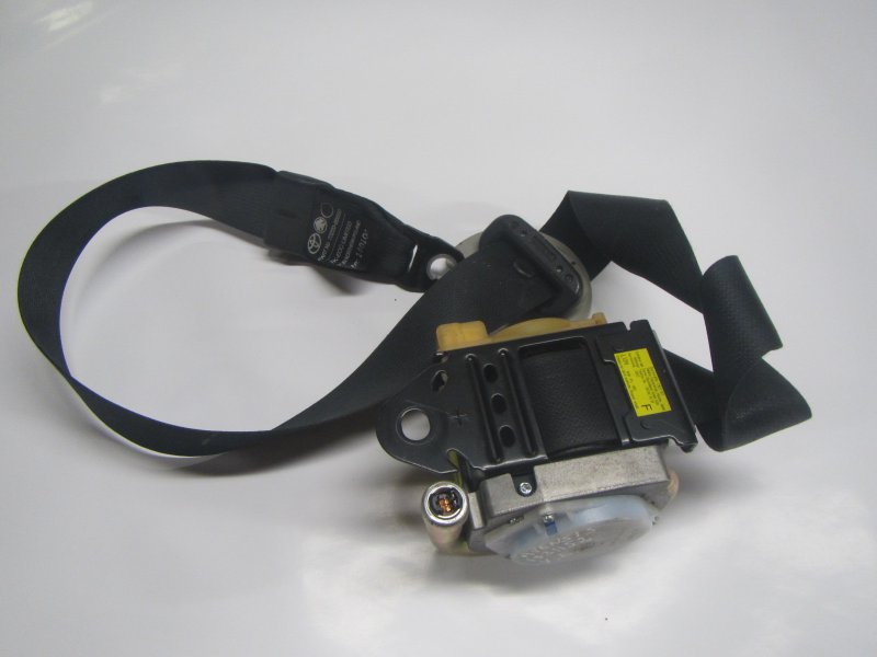 Toyota Avensis (T25) Seat Belt Front Left TOYOTA AVENSIS (T250) (2003-2008) Seat Belt Fro...