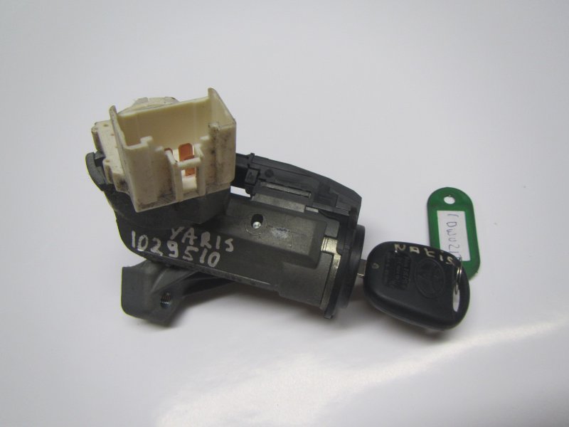 Toyota Yaris Ignition switch lock (ignition barrel) TOYOTA YARIS II (XP90) (2005-2013) Ignition swi...