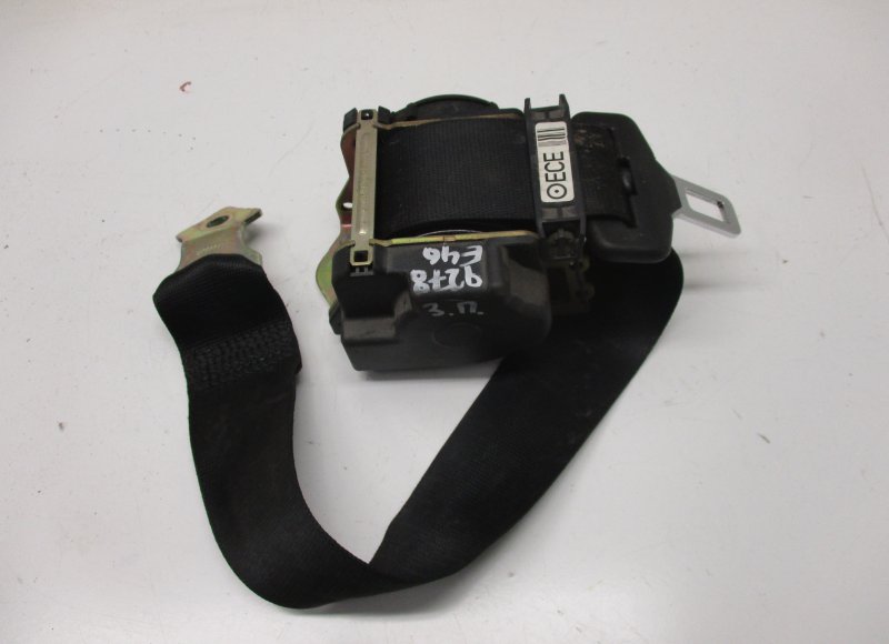 BMW 3 (E46) Seat Belt Rear Right BMW 3 (E46) (1998-2005) Seat Belt Rear Right

G...
