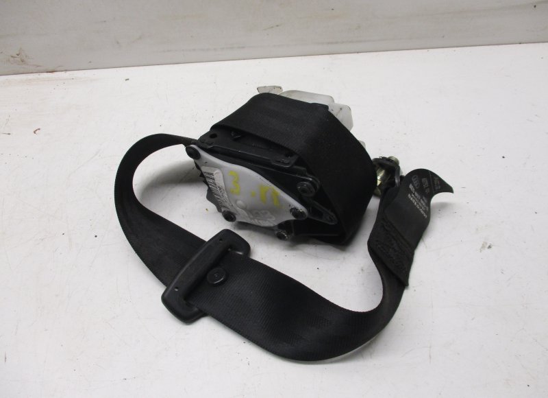 Audi A4 (B5) Seat Belt Rear Right AUDI A4 (B6) (2000-2004) Seat Belt Rear Right 8...