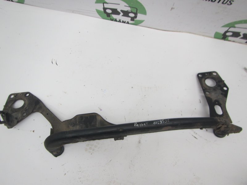 Volkswagen Passat Radiator beam VW PASSAT B5 (3B3) (2000-2005) Radiator beam 3B...