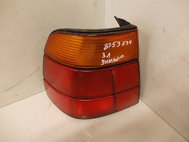 BMW 5 (E34) takavalo (vasen) BMW 5 (E34) (1987-1997) Tail light left

Genera...