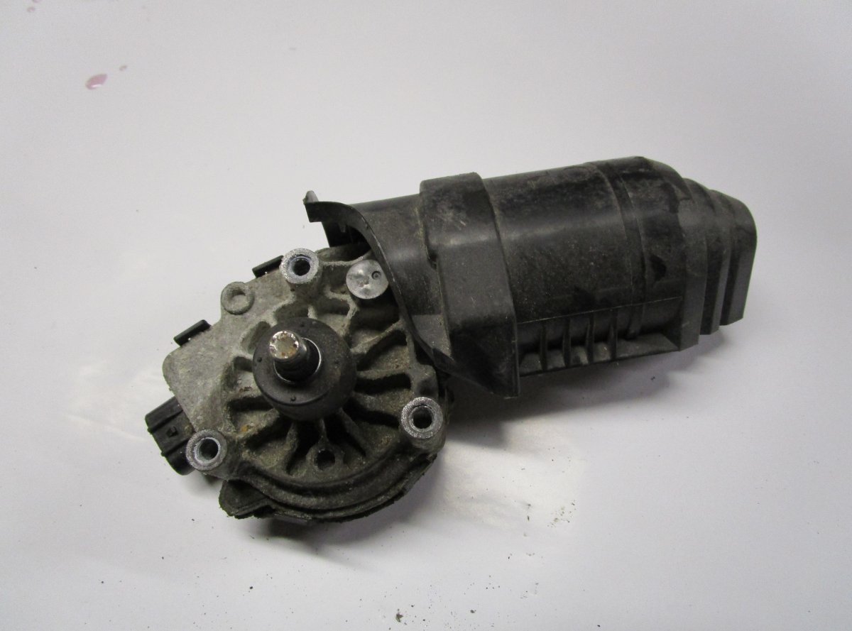 Toyota RAV4 (XA20) Wiper Motor Windscreen TOYOTA RAV 4 III (XA30) (2005-2012) Wiper Motor...