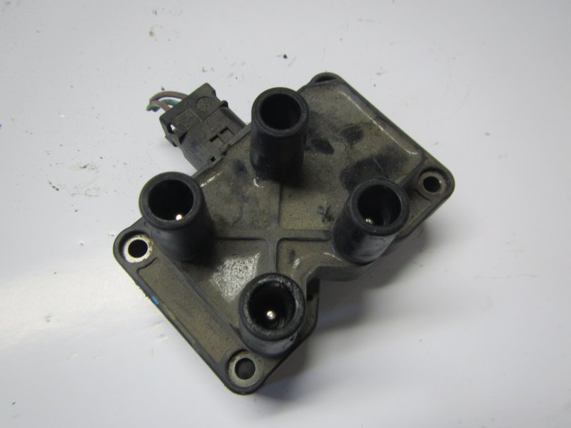 Ford Mondeo ignition coil FORD MONDEO Mk III (2000-2007) Ignition Coil 14...