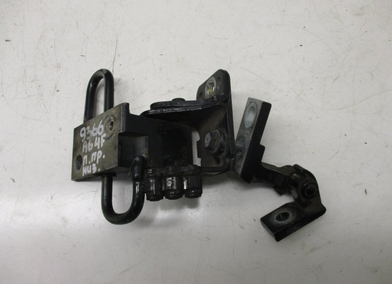 Audi A6 (C5) Door Hinge Front lower right AUDI A6 / A6 ALLROAD (C6, 4F) (2004-2011) Door ...
