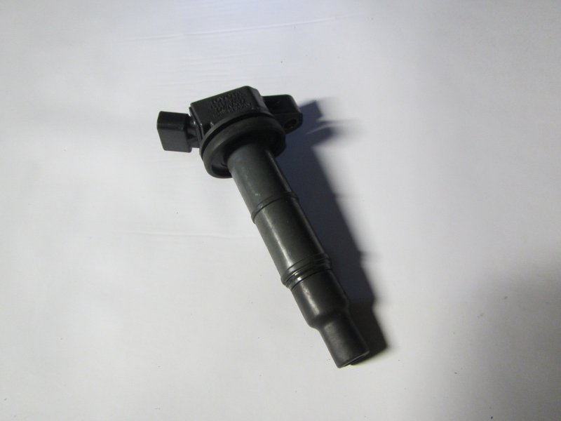 Toyota Avensis Verso ignition coil TOYOTA AVENSIS VERSO (XM20) (2001-2009) Ignitio...