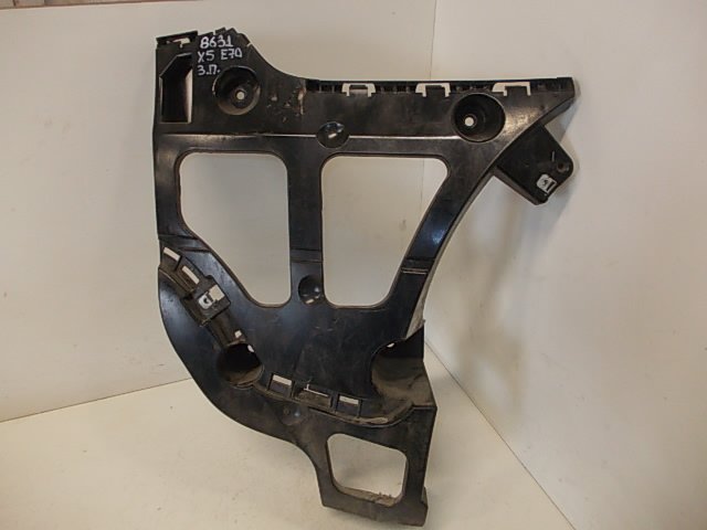 BMW X5 (E70) Rear bumper Carrier holder on fender left BMW X5 (E70) (2007-2013) Rear bumper Carrier ho...