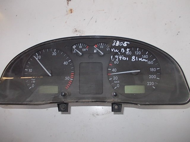 Volkswagen Passat näidikud VW PASSAT B5 (3B2) (1996-2000) Instrument Clust...