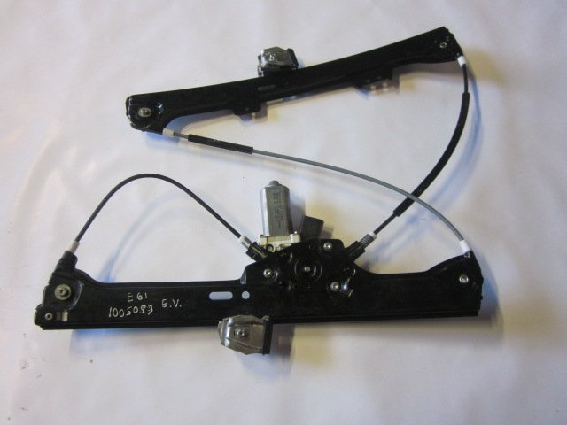 BMW 5 (E39) Window Regulator Compl. front left BMW 5 (E60, E61) (2003-2010) Window Regulator C...