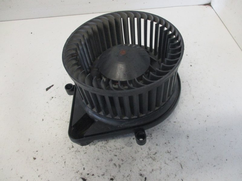 Audi A4 (B5) Heater Fan AUDI A4 (B6) (2000-2004) Heater Fan 8E1820021E
...
