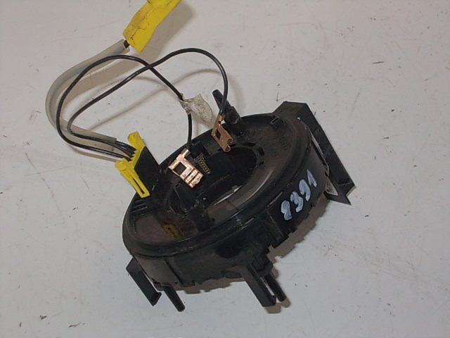 Audi A6 (C5) Steering wheel slip ring / squib AUDI A6 / A6 ALLROAD (C5) (1997-2005) Steering ...
