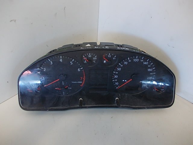 Audi A6 (C4) mittaristo AUDI A6 / A6 ALLROAD (C5) (1997-2005) Instrumen...