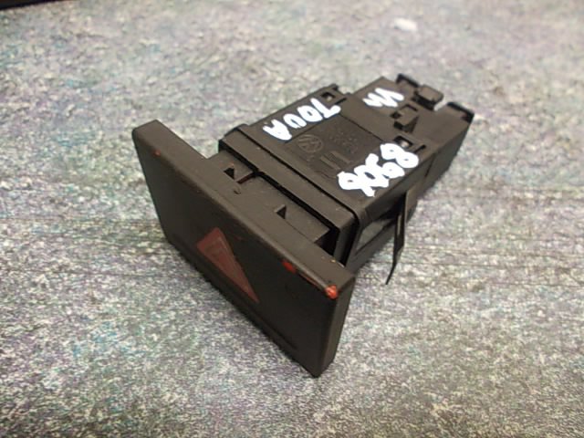 Volkswagen Touareg Hazard switch VW TOUAREG I (7L) (2002-2010) Hazard switch 7L6...