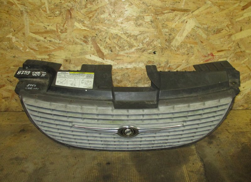 Chrysler Voyager / Town & Country Radiator Grille CHRYSLER VOYAGER IV (RG, RS) (2000-2008) Radiat...