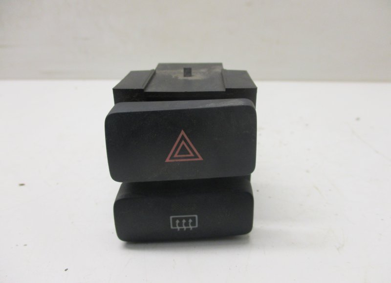Toyota Corolla Hazard switch TOYOTA COROLLA IX (E120) (2001-2007) Hazard swi...