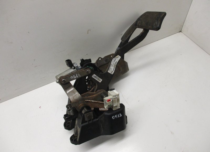 Chrysler Grand Voyager / Town & Country Brake pedal CHRYSLER VOYAGER V (RT) (2007-2016) Brake pedal...