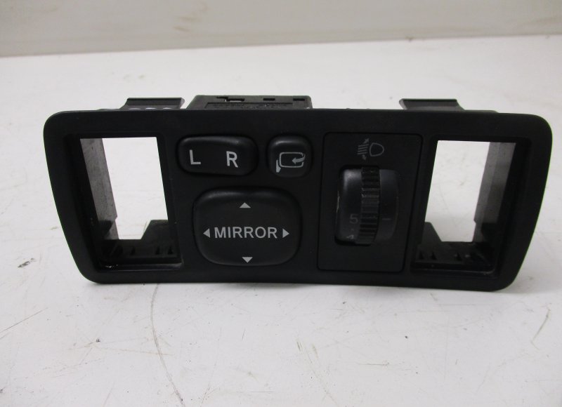 Toyota Avensis (T22) Mirror Switch TOYOTA AVENSIS (T250) (2003-2008) Mirror Switch...