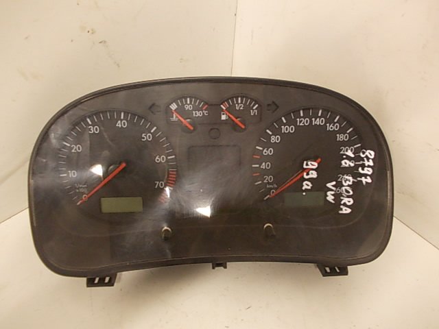 Volkswagen Bora instrument cluster Instrument cluster — VW BORA (1J2/1J6) (1998-20...