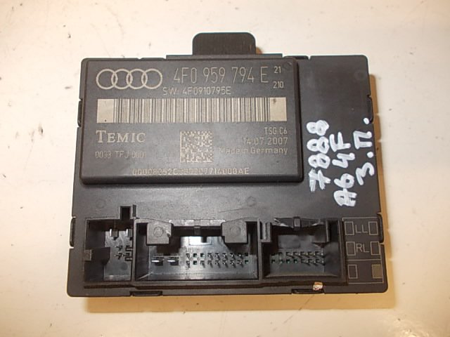 Audi A6 (C6) Door control unit rear right AUDI A6 / A6 ALLROAD (C6, 4F) (2004-2011) Door ...