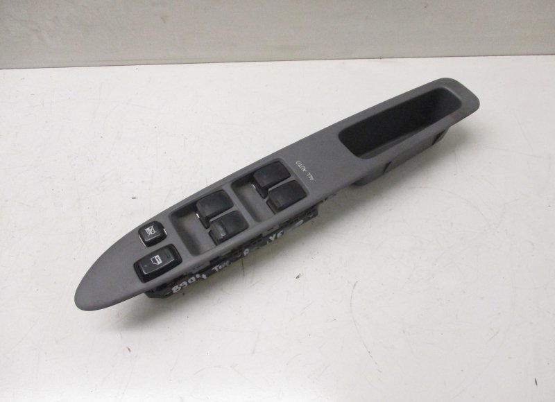 Toyota Avensis Verso Main windows switch TOYOTA AVENSIS VERSO (XM20) (2001-2009) Main wi...