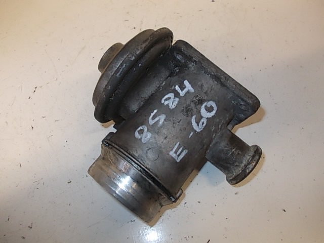 BMW 5 (E39) EGR Valve BMW 5 (E60, E61) (2003-2010) EGR Valve 7789999
...