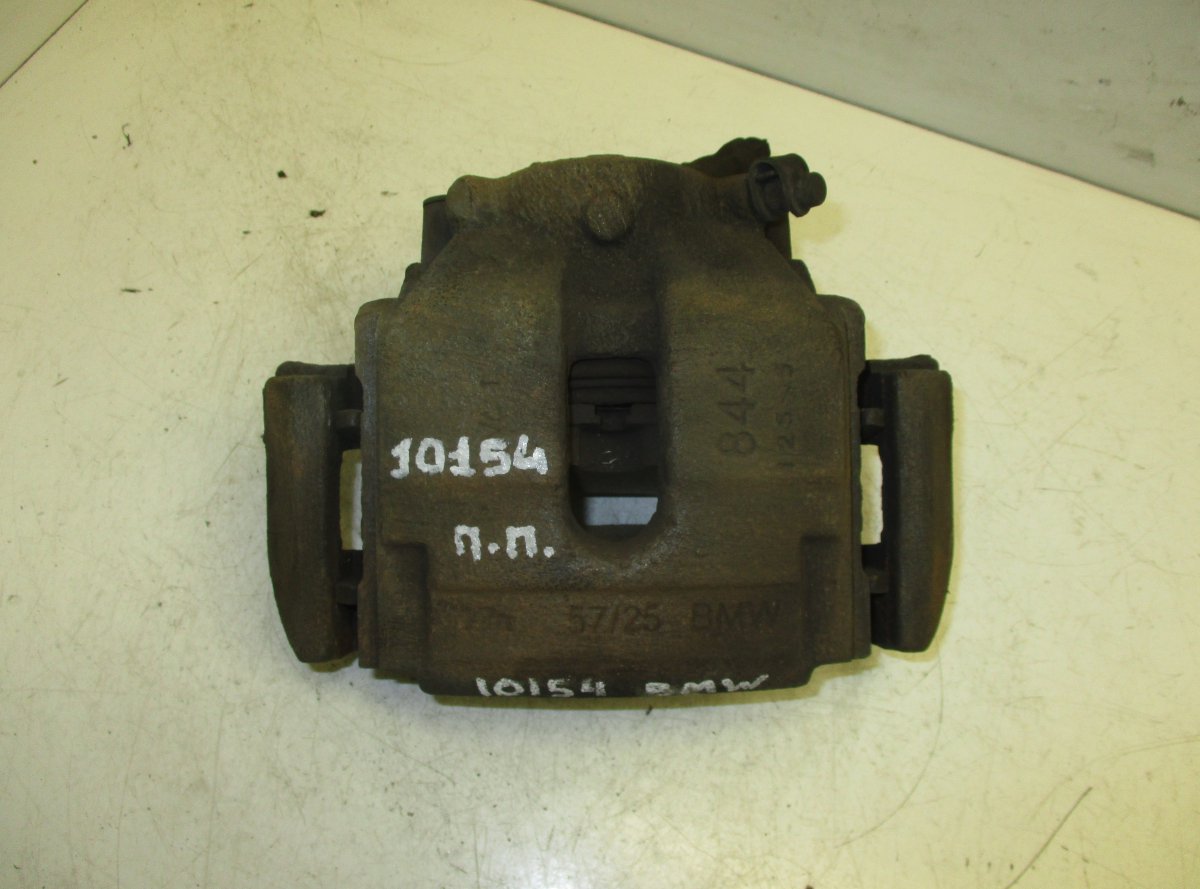 BMW X3 (E83) Brake caliper Front right BMW X3 (E83) (2004-2012) Brake caliper Front ri...