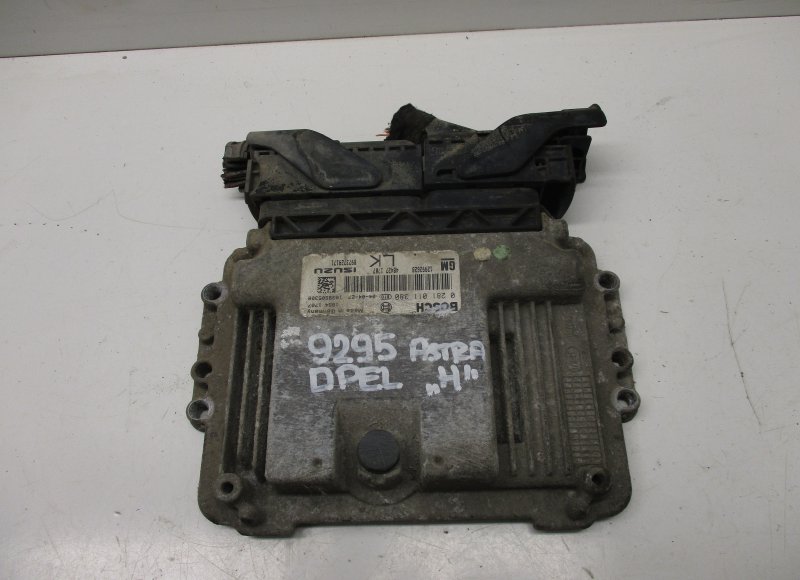 Opel Astra (G) Engine Control Unit / module (ECU) OPEL ASTRA H (2004-2014) Engine Control Unit / ...