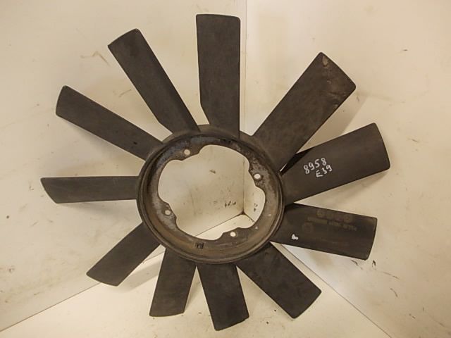 BMW 5 (E39) Cooling Fan Wing BMW 5 (E39) (1995-2004) Cooling Fan Wing 172336...