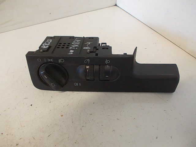 Volkswagen Passat Headlight Switch