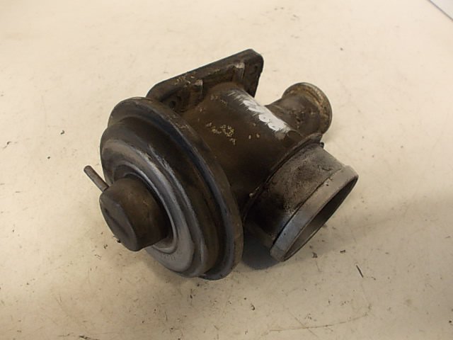 BMW 7 (E38) EGR Valve EGR valve — BMW 7 (E38) (1994-2001) — 72252200
...