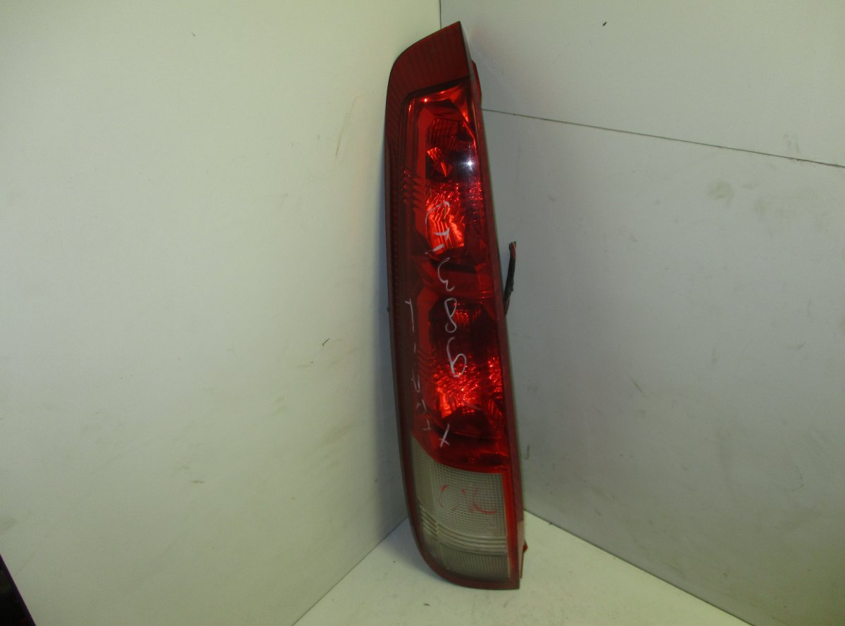 Nissan X-Trail tagatuli (vasak) NISSAN X-TRAIL I (T30) (2001-2007) Tail light l...