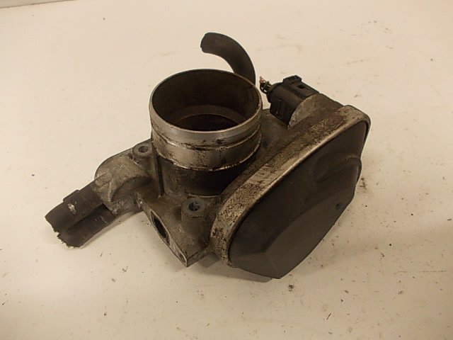 Volkswagen Passat Throttle body VW PASSAT B5 (3B3) (2000-2005) Throttle body 06...