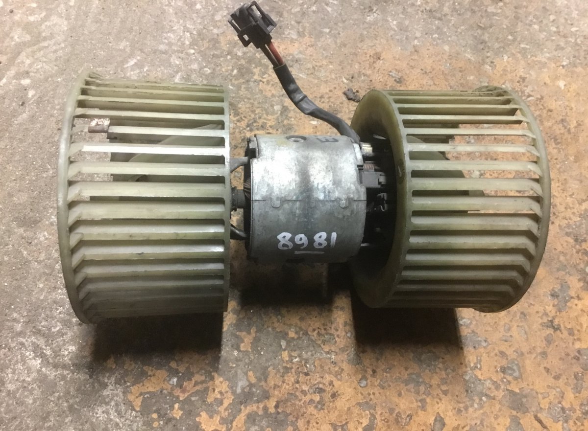 BMW 5 (E34) Heater Fan BMW 5 (E34) (1987-1997) Heater Fan 0130111135

...