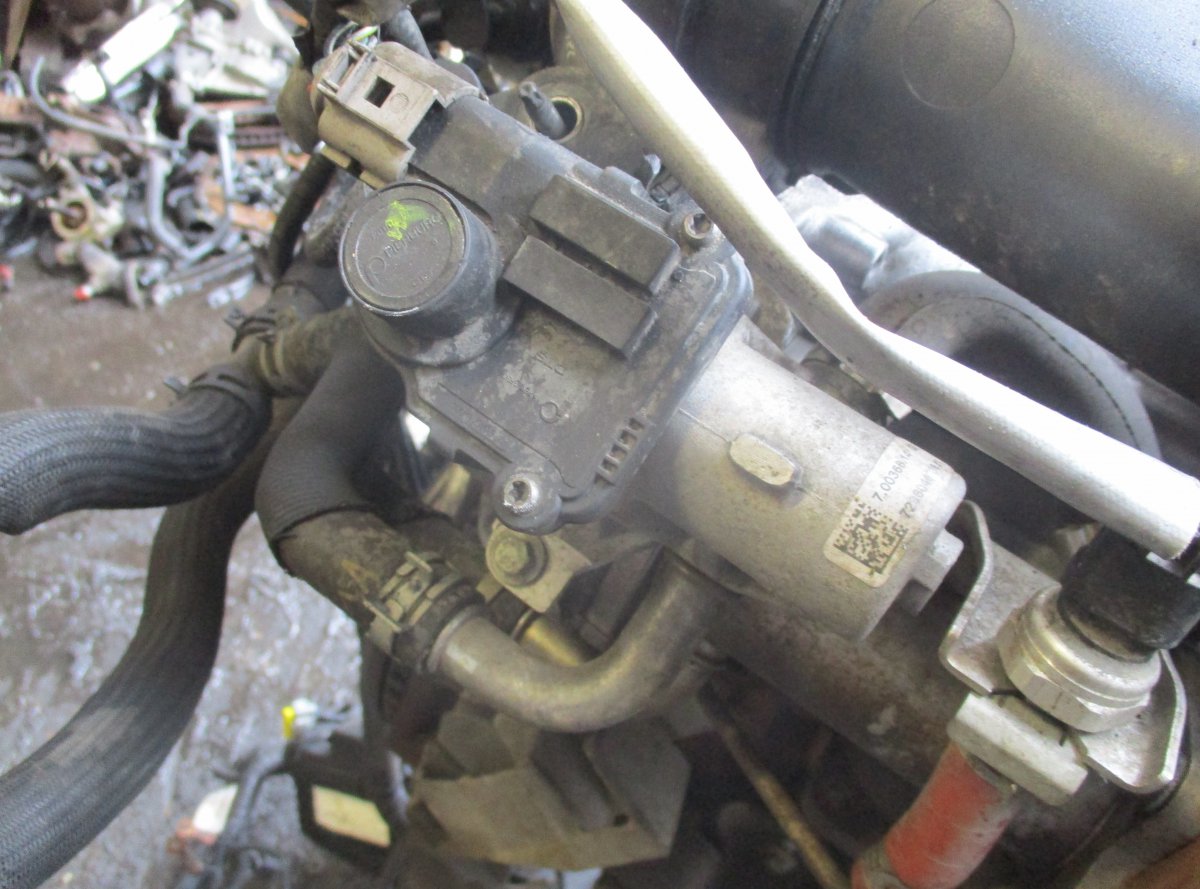 Nissan Qashqai EGR Valve NISSAN QASHQAI I (J10) (2007-2013) EGR Valve 70...