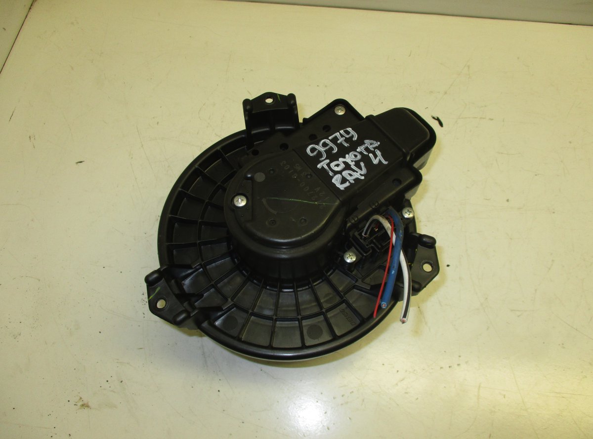 Toyota RAV4 (XA30) Heater Blower Motor Heater blower motor — TOYOTA RAV 4 III (XA30) (...