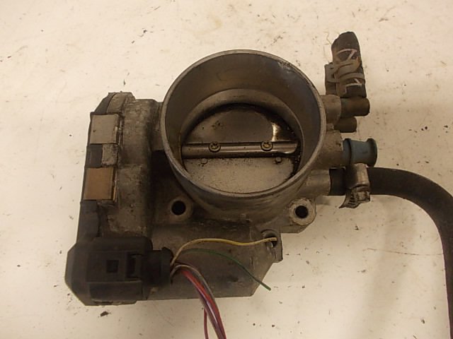 Audi A4 (B5) Throttle body AUDI A4 (B6) (2000-2004) Throttle body 07813306...