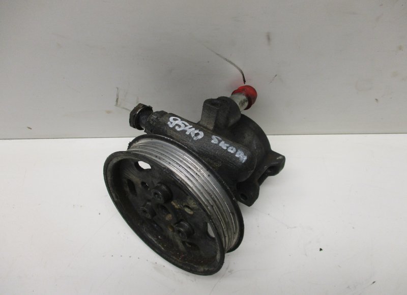 Skoda Octavia power steering pump SKODA OCTAVIA I (1U) (1996-2010) Power steering...