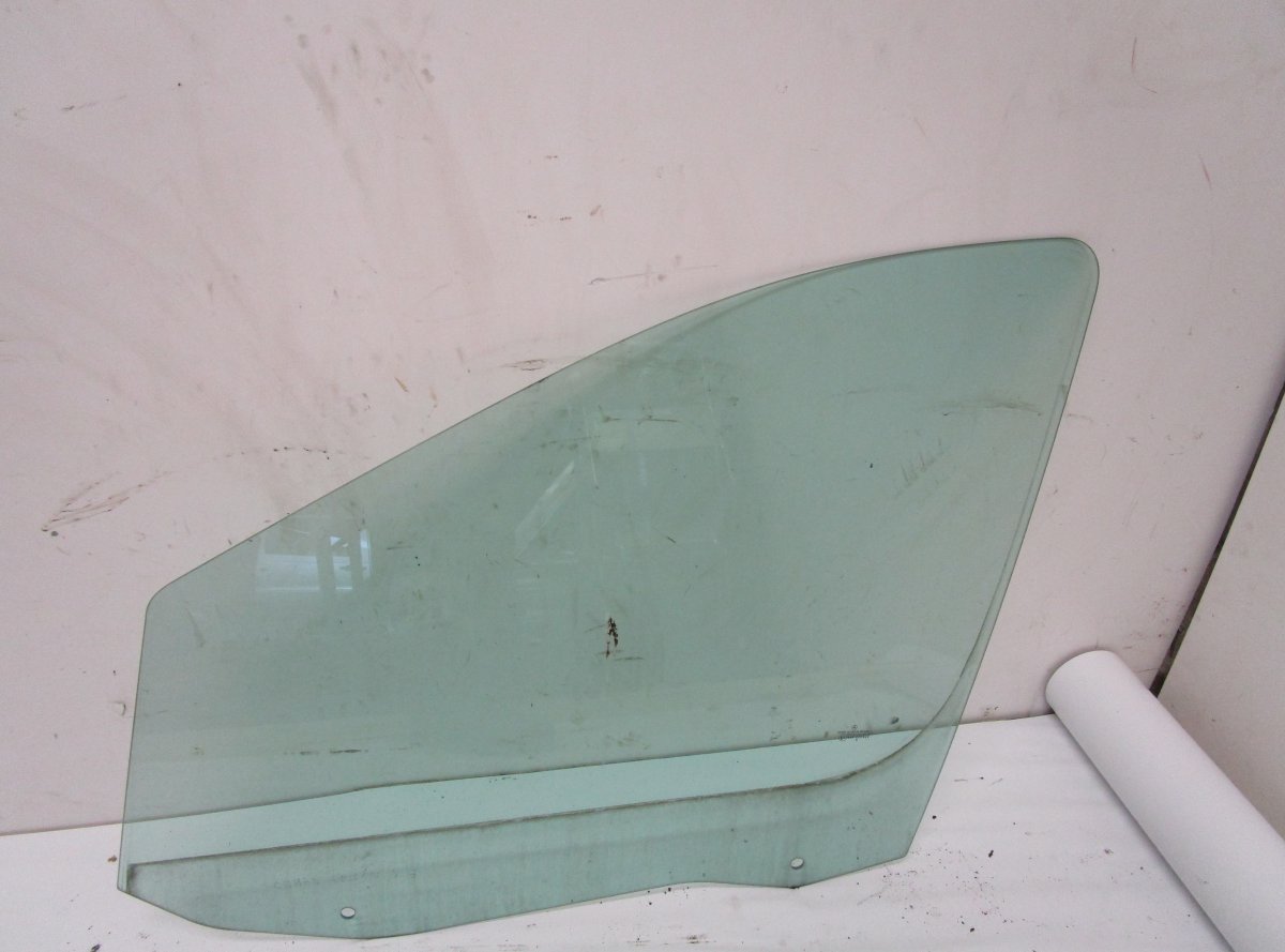 Mercedes-Benz Vaneo (W414) Door window glass front left MERCEDES-BENZ VANEO (W414) (2002-2005) Door win...