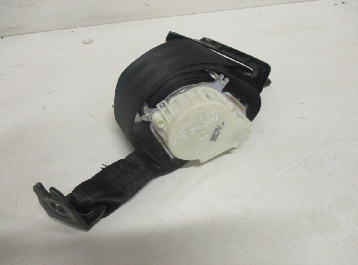 Volkswagen Passat Seat Belt Rear Left VW PASSAT B6 (3C) (2005-2010) Seat Belt Rear Le...