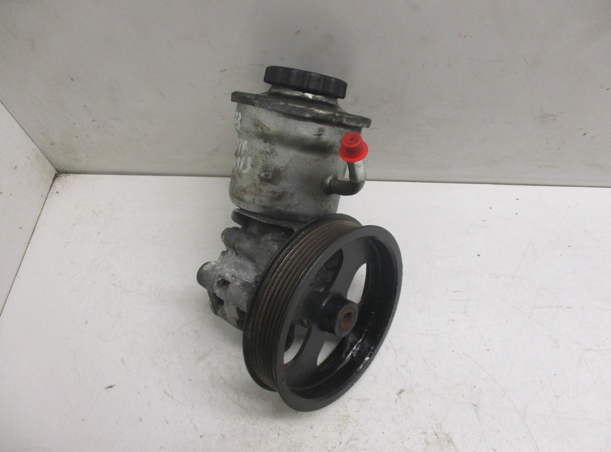 Toyota Avensis (T25) roolivõimendi pump TOYOTA AVENSIS (T250) (2003-2008) Power steerin...