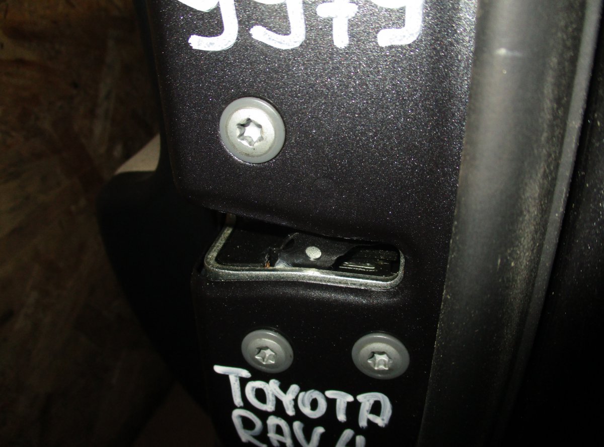 Toyota RAV4 (XA30) Door Lock Front Right TOYOTA RAV 4 III (XA30) (2005-2012) Door Lock F...